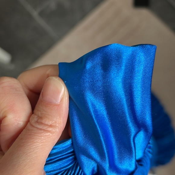 NWT L’idee Soirée Pleated Halter Neck Side Slit Gown Size AU14/US10 Blue - Picture 13 of 13